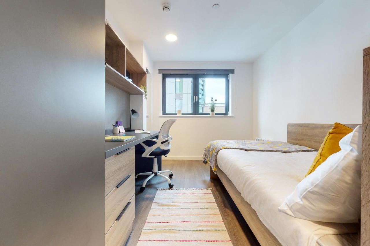 Apartment Studios And Cozy Ensuites With Shared Kitchen At Canvas Wembley Apartments
