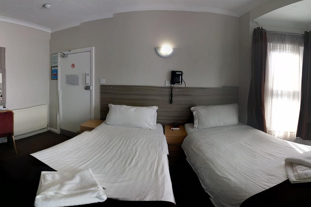 Hotel Holland Park 3*