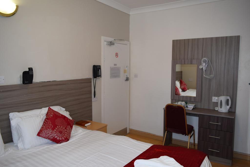 Holland Park Hotel