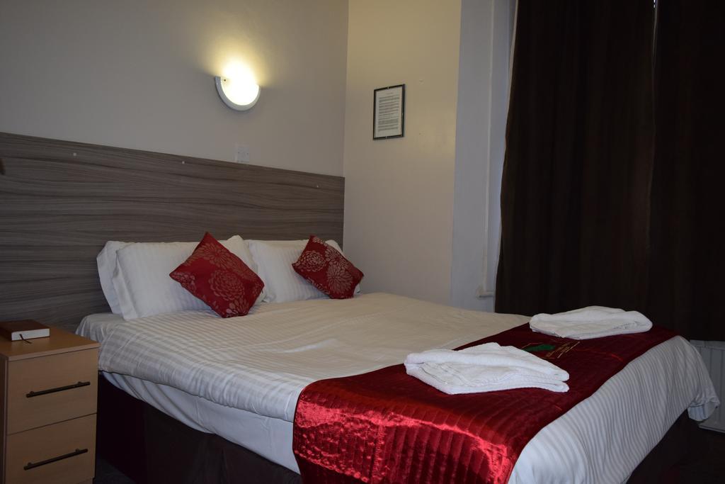Holland Park Hotel London