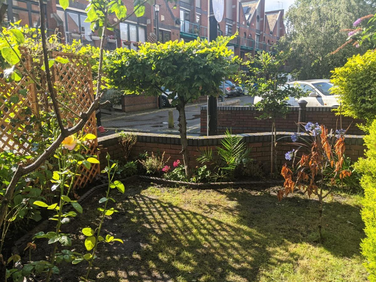 Lejlighed Rotherhithe Near Park And River *