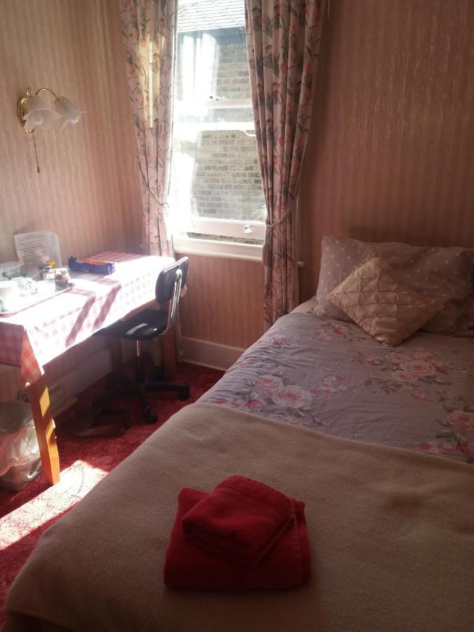 Kew Gardens National Archives Forest Road Bed & Breakfast London