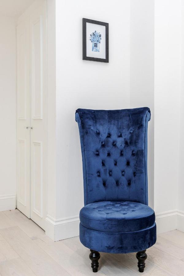 Oxford Street 2 Bed *