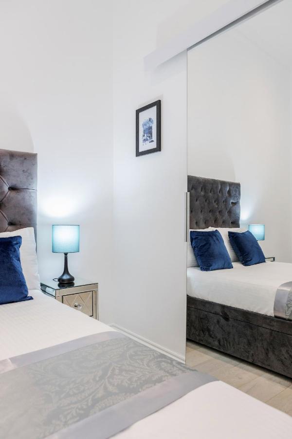 Oxford Street 2 Bed Lägenhet London