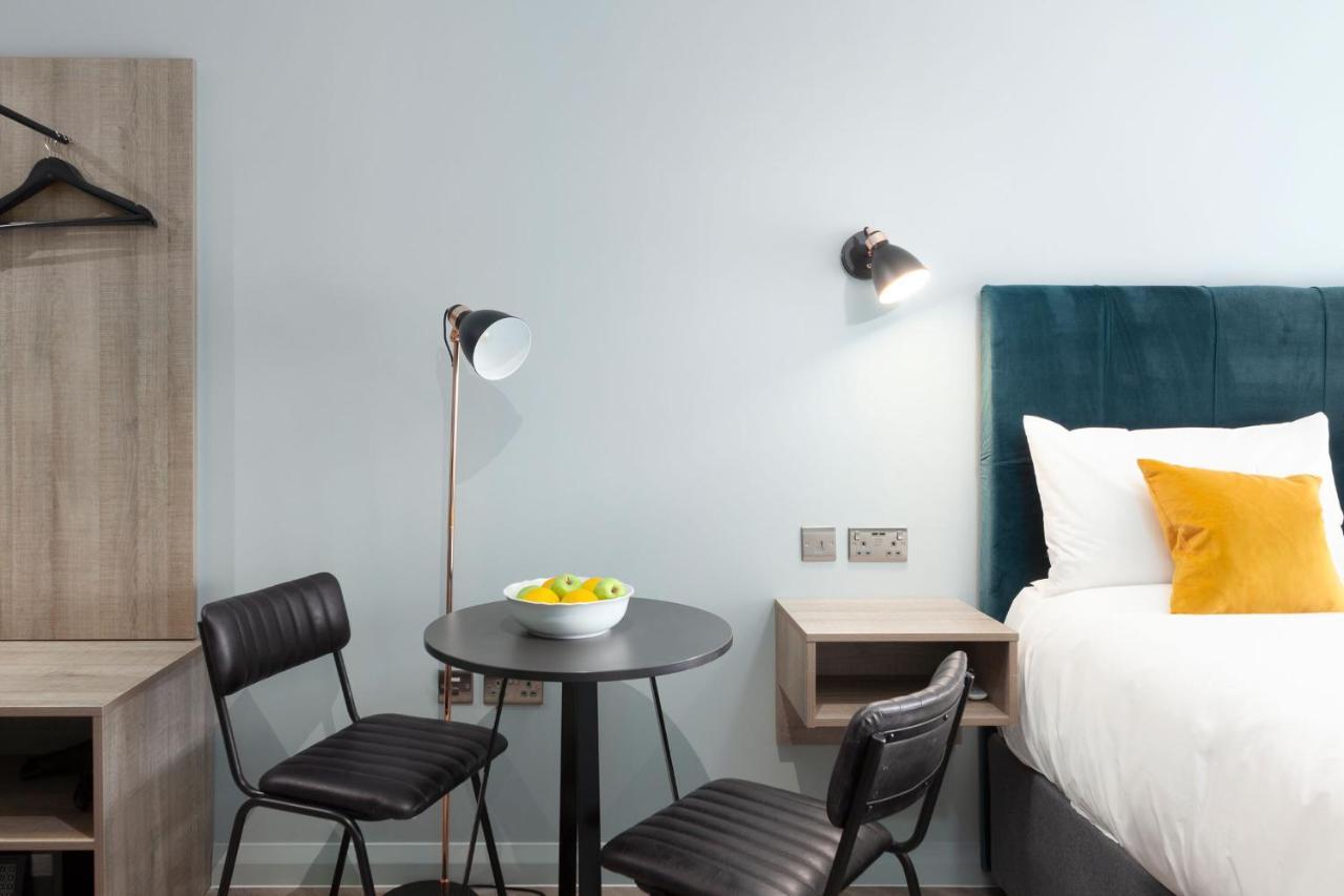Aptel East 3* Londra