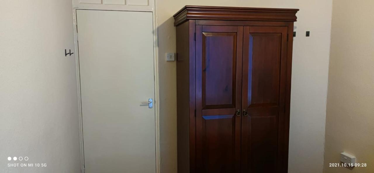 Nice Double Bedroom At Streatham Place Séjour chez l'habitant *
