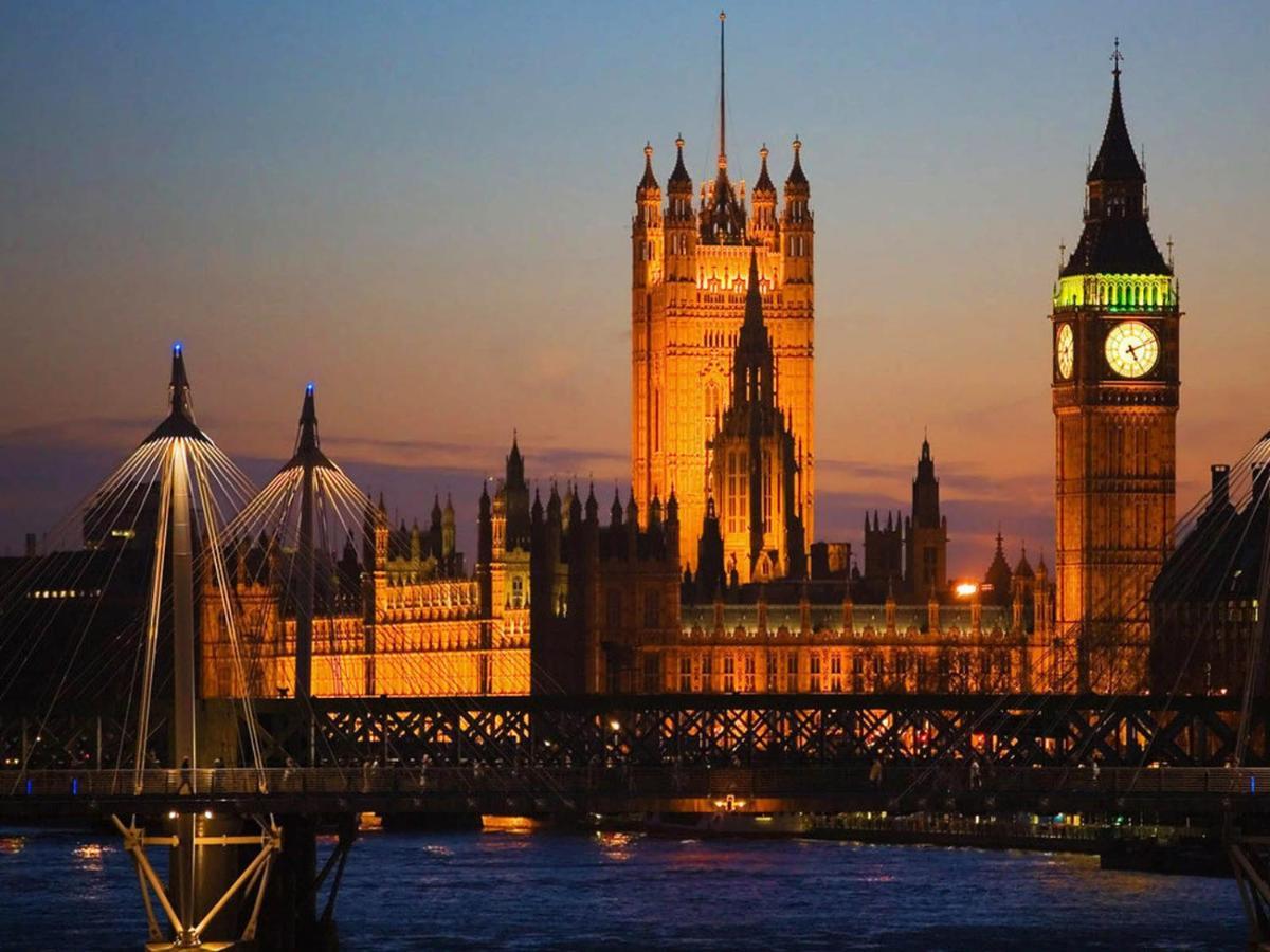 Oval * Londres