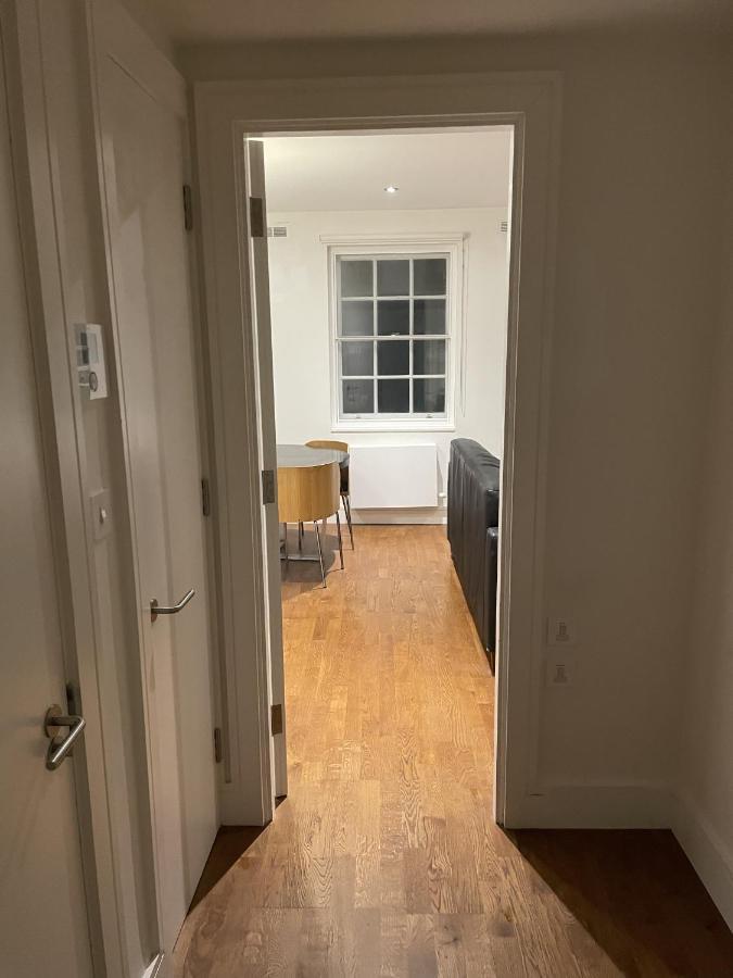 Fabulous One Bedroom Apartment Soho * Londen