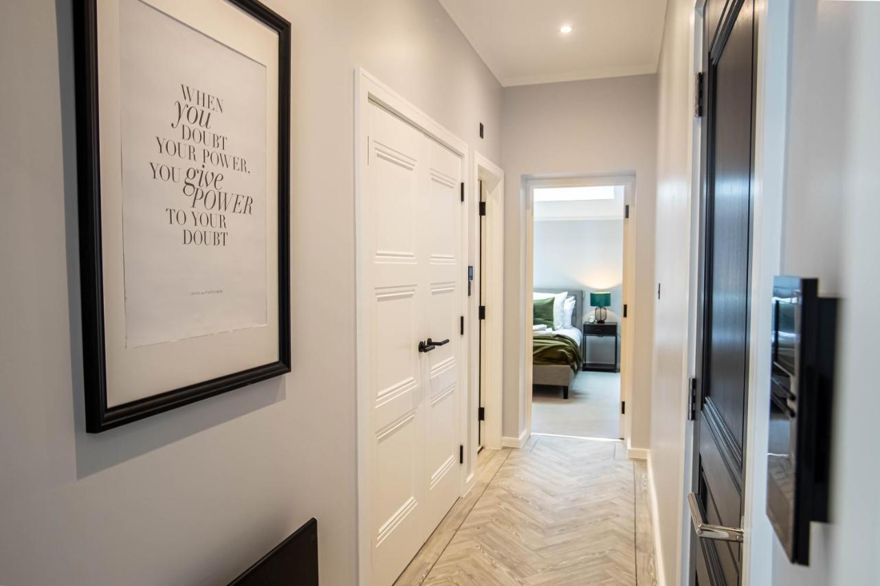 Modern & Chic One Bedroom In Fitzrovia By Sojo Appartement Londen