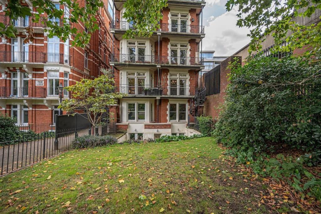 Knightsbridge Luxury 4 Bedroom En Appartement