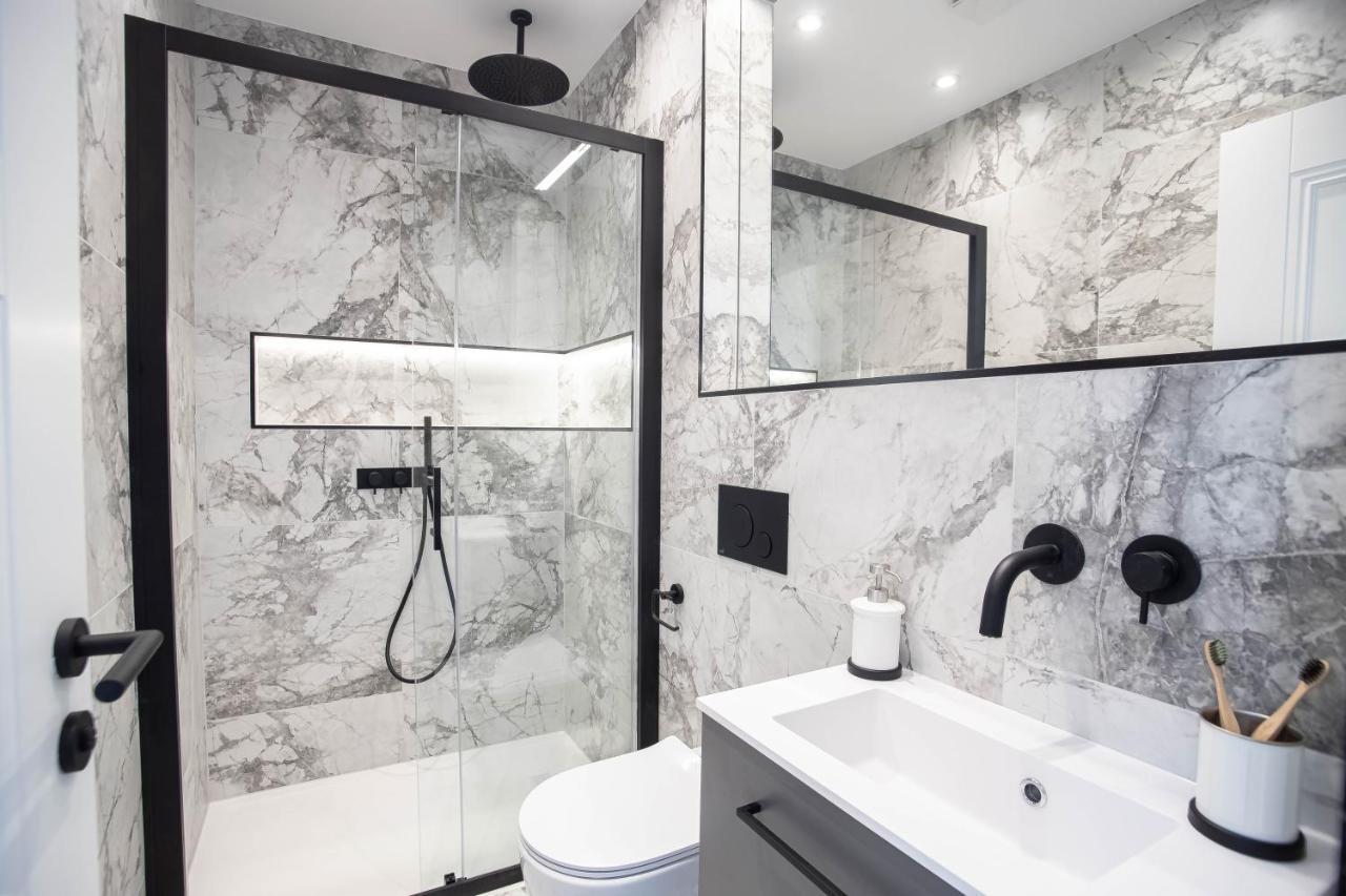 Modern & Chic One Bedroom In Fitzrovia By Sojo