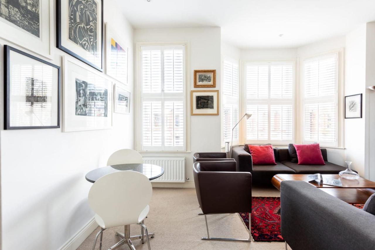 Lägenhet Spacious Near Portobello Road London