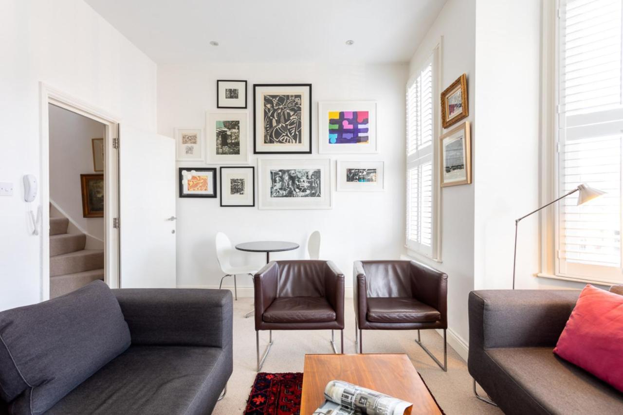 Lägenhet Spacious Near Portobello Road London