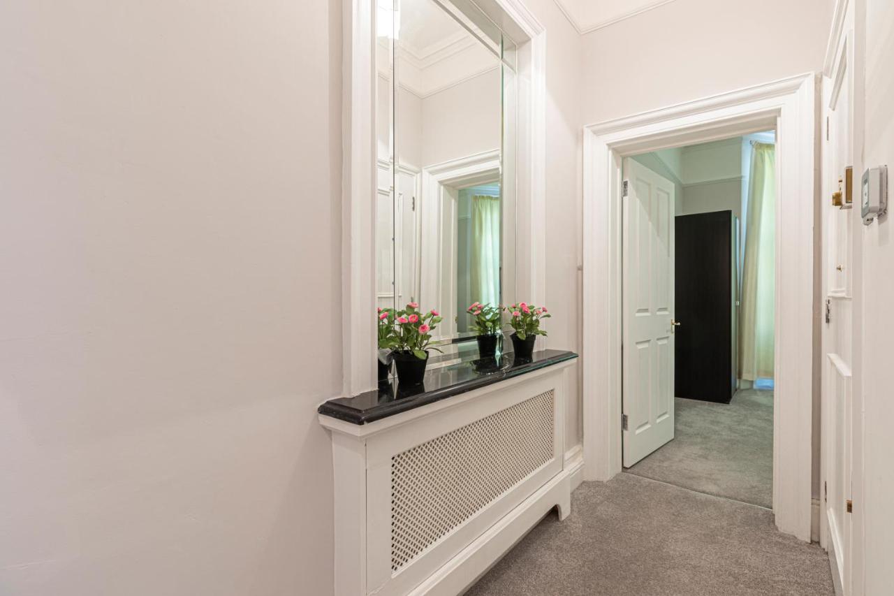 Apartment Saint Paul's