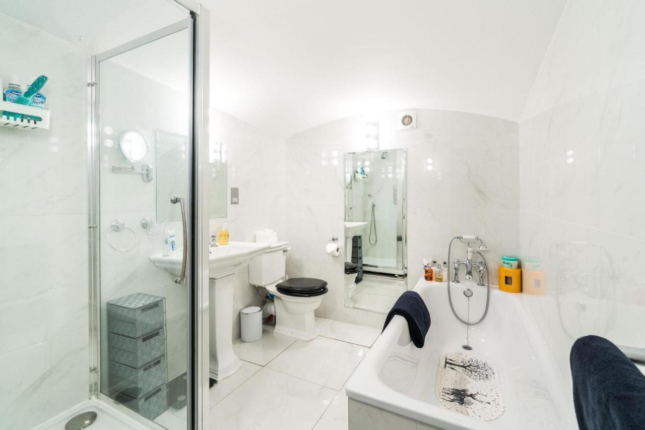 New Sleek And Stunning 1 Bedroom Flat Hampstead London