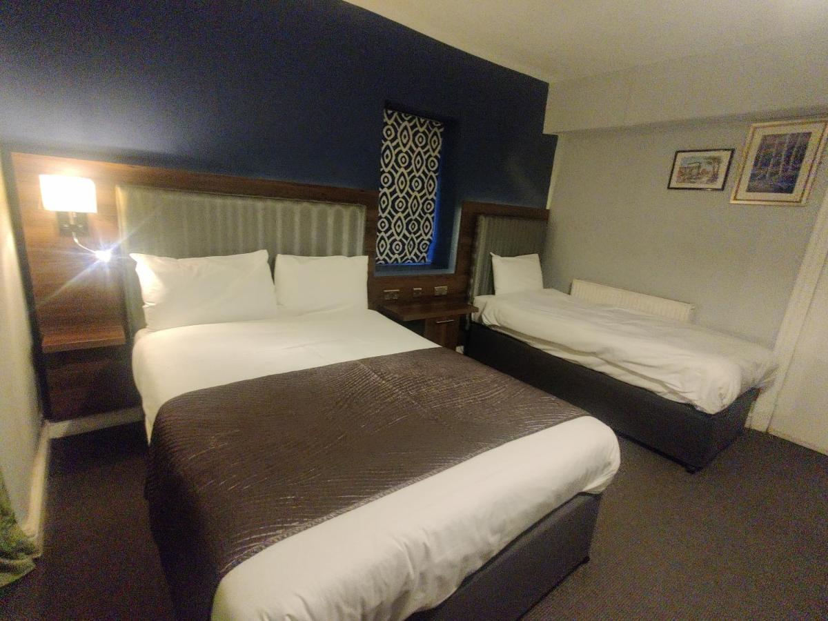 Chelsea House - 2*