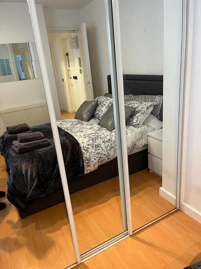 Stunning Oxford Street Furnished Leilighet *