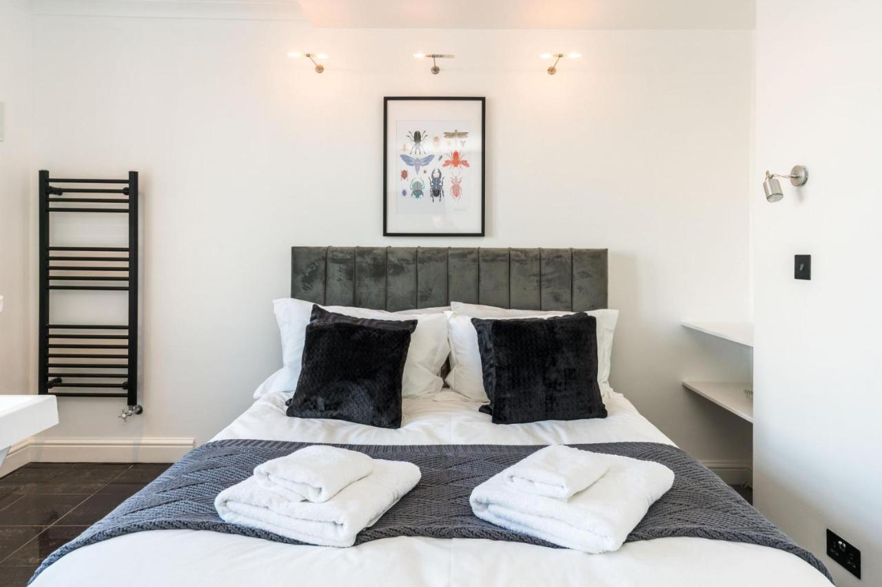 Stunning 3bd Riverside Flat Communal Roof Terrace Lejlighed London