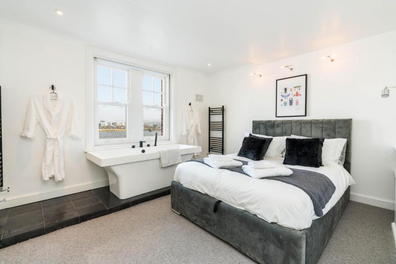 Lejlighed Stunning 3bd Riverside Flat Communal Roof Terrace *