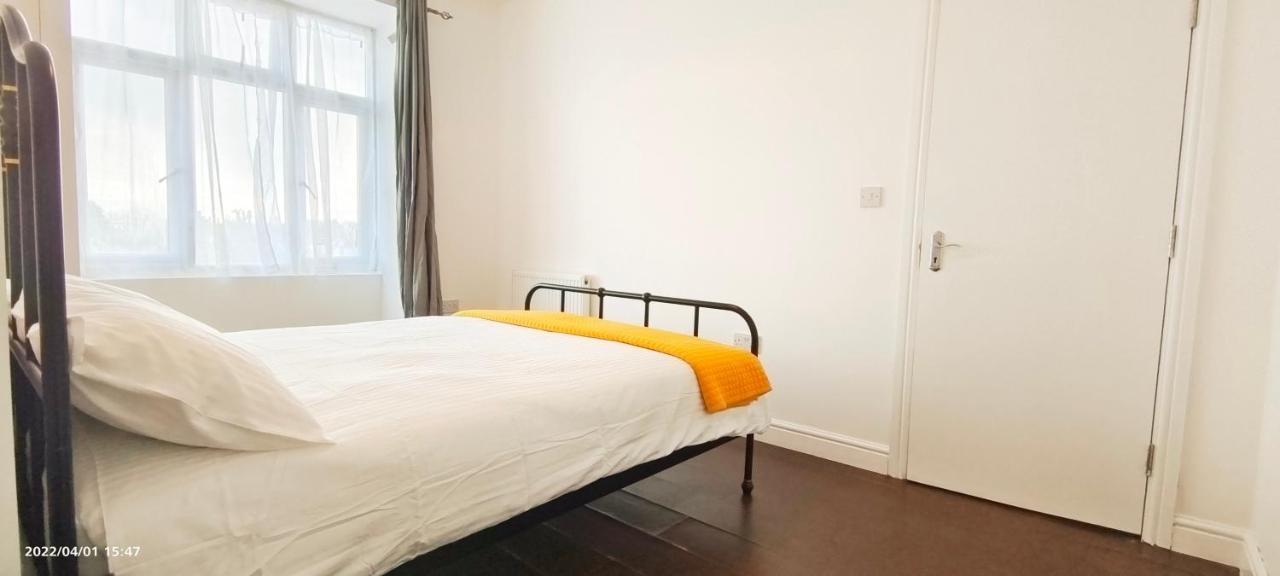 Acacia Flat 189 In Wembley Londres