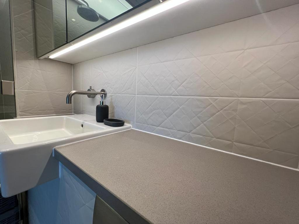 The Loft E20 Apartment *
