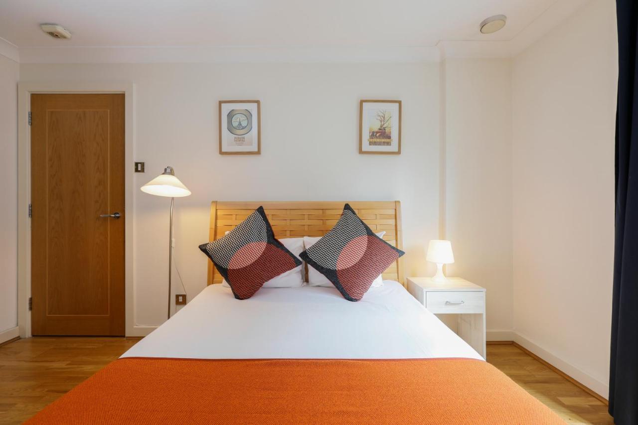 Apartment Saint Paul's