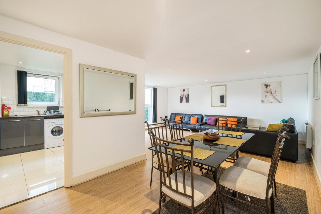 Canary Wharf/docklands/excel Spacious Apt E14 Lägenhet *