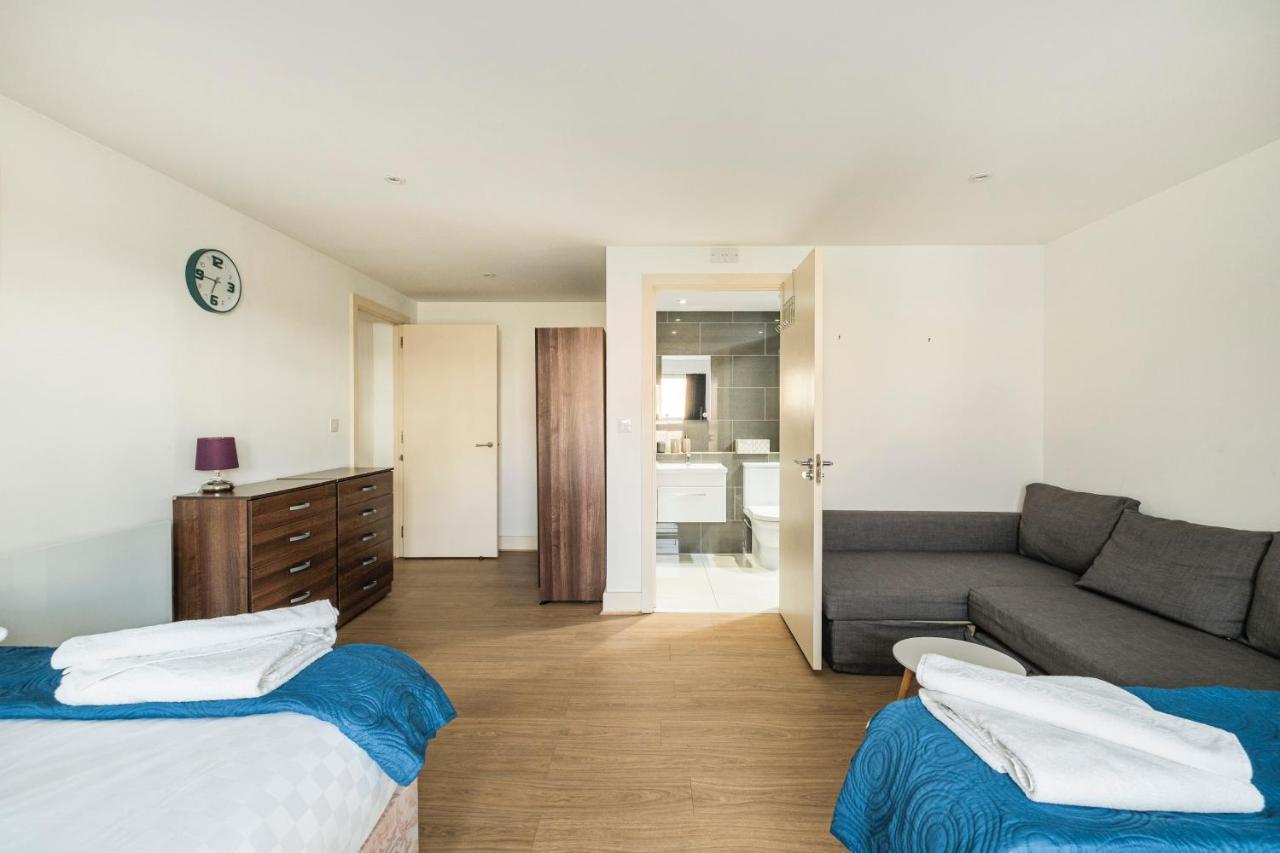 Canary Wharf/docklands/excel Spacious Apt E14 Lägenhet London