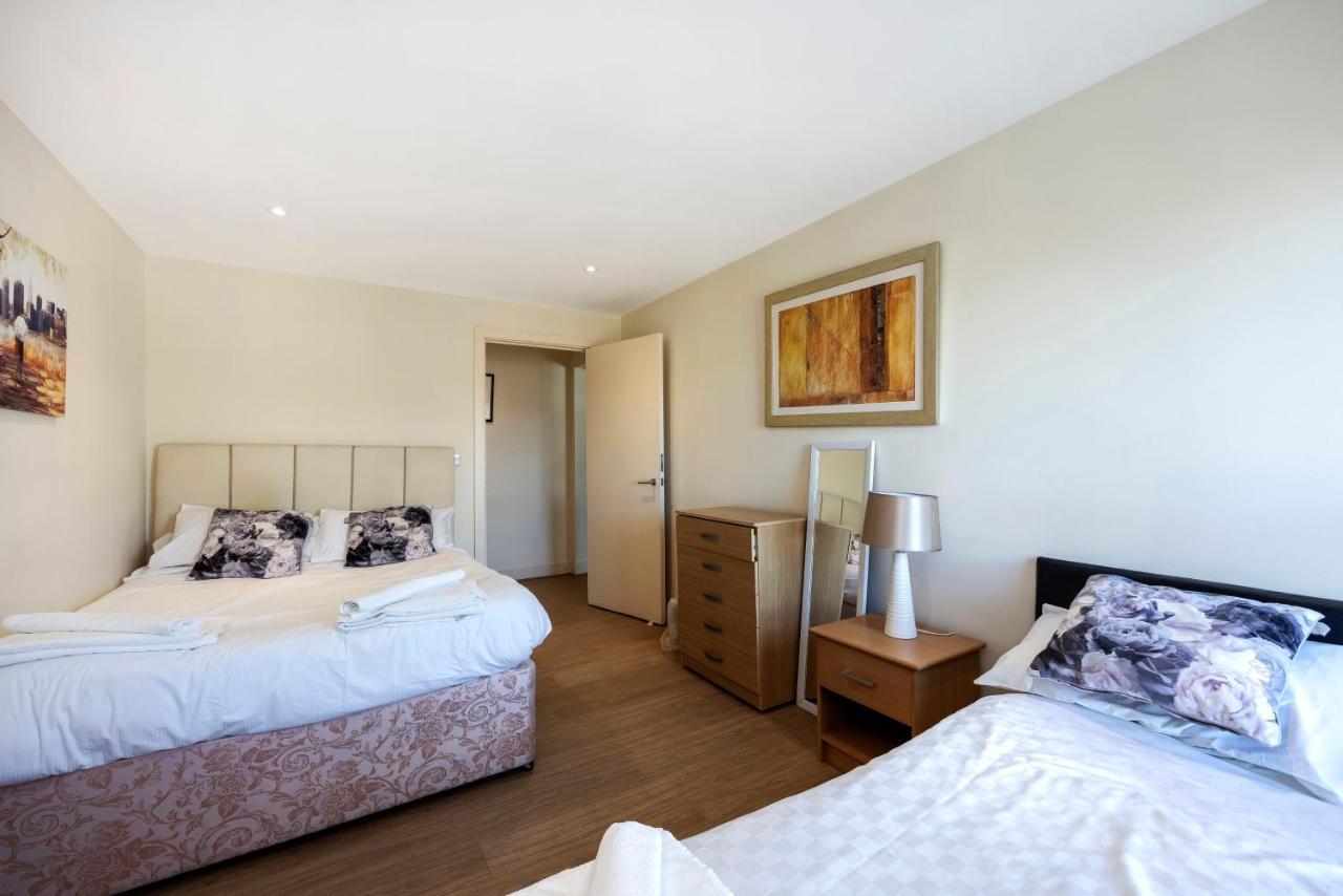 Canary Wharf/docklands/excel Spacious Apt E14 Lägenhet London