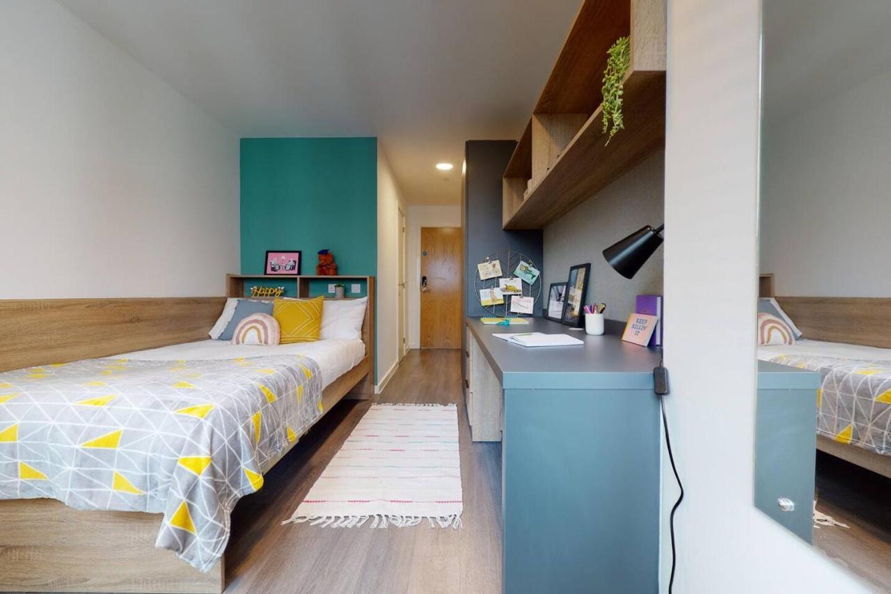 Apartment Studios And Cozy Ensuites With Shared Kitchen At Canvas Wembley Apartments