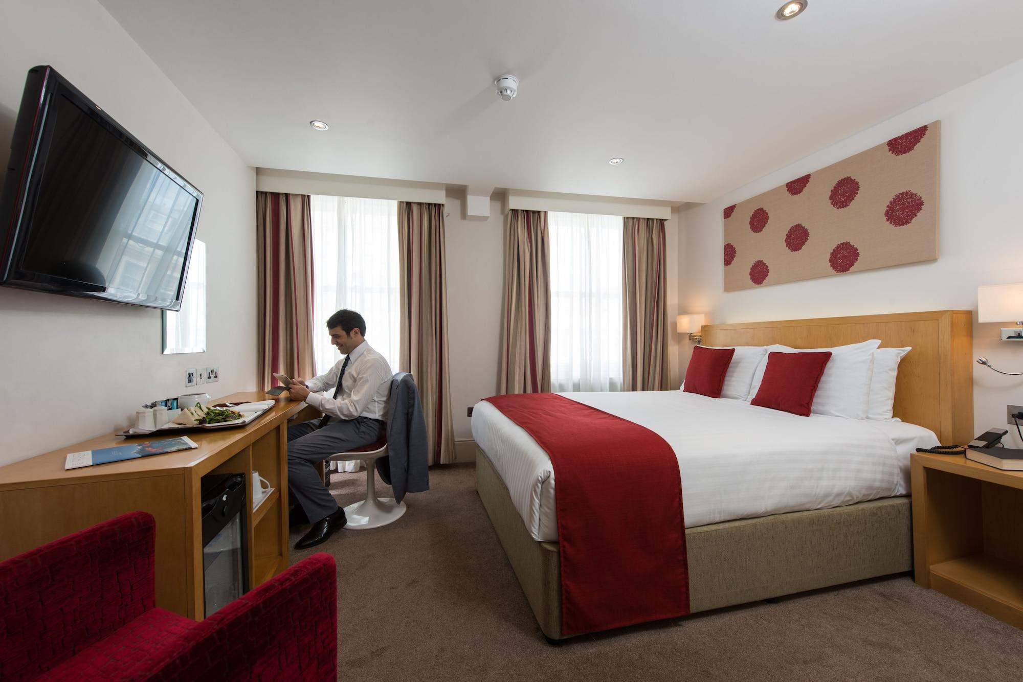 Park International 4*