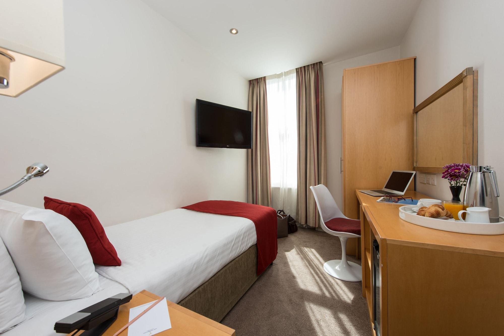 Park International 4*