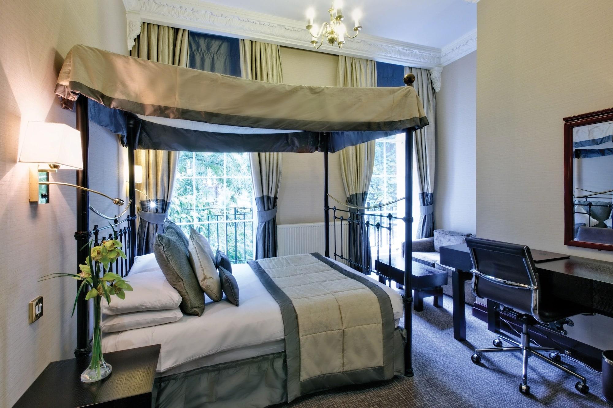 Grange White Hall 4*