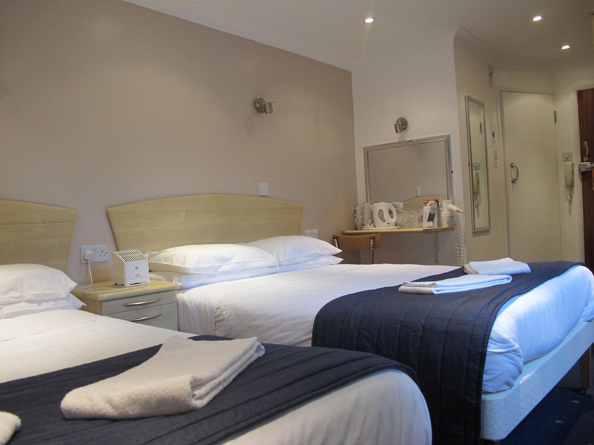 Alhambra Hotell 2*