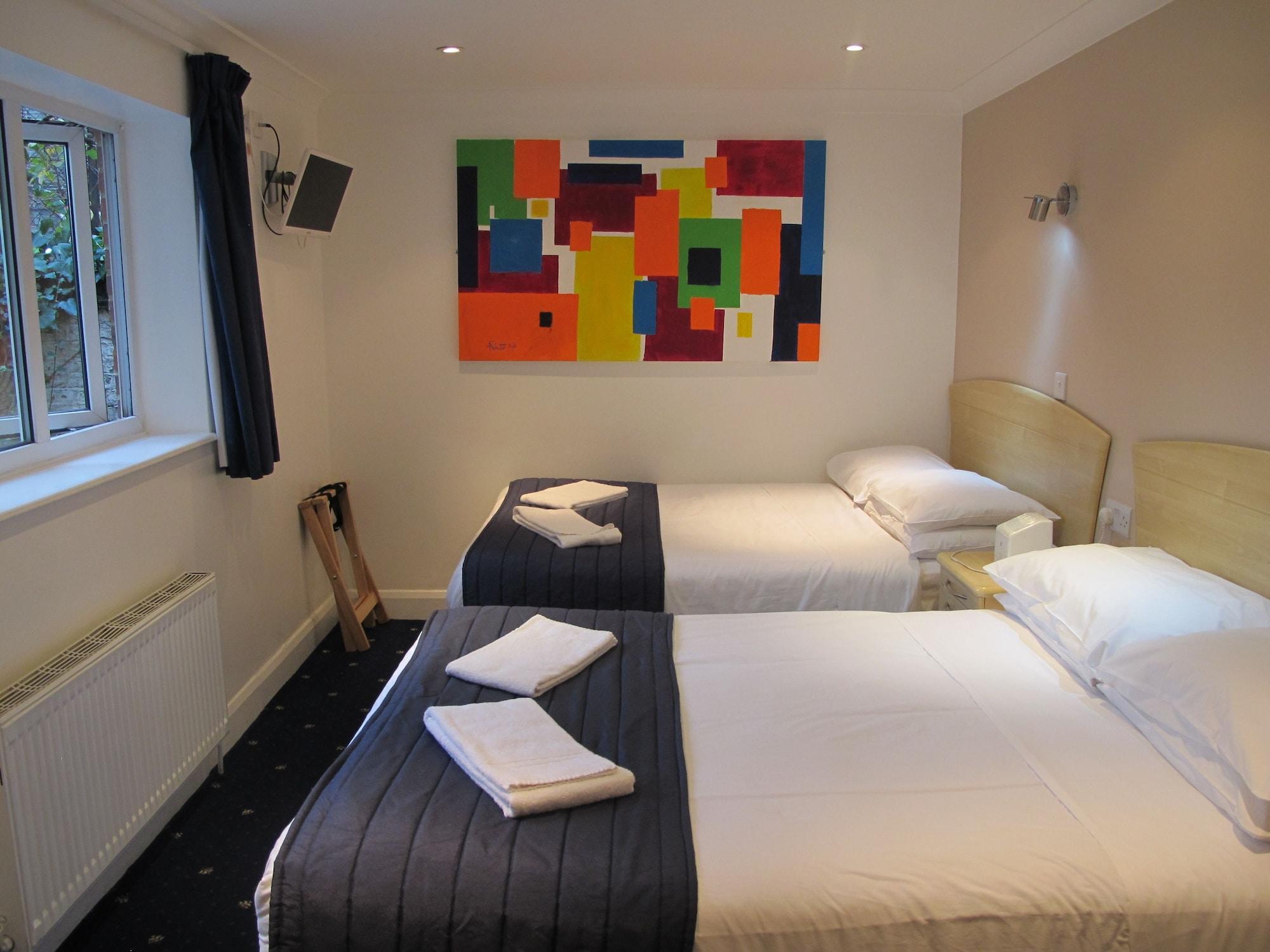 Alhambra Hotell 2*