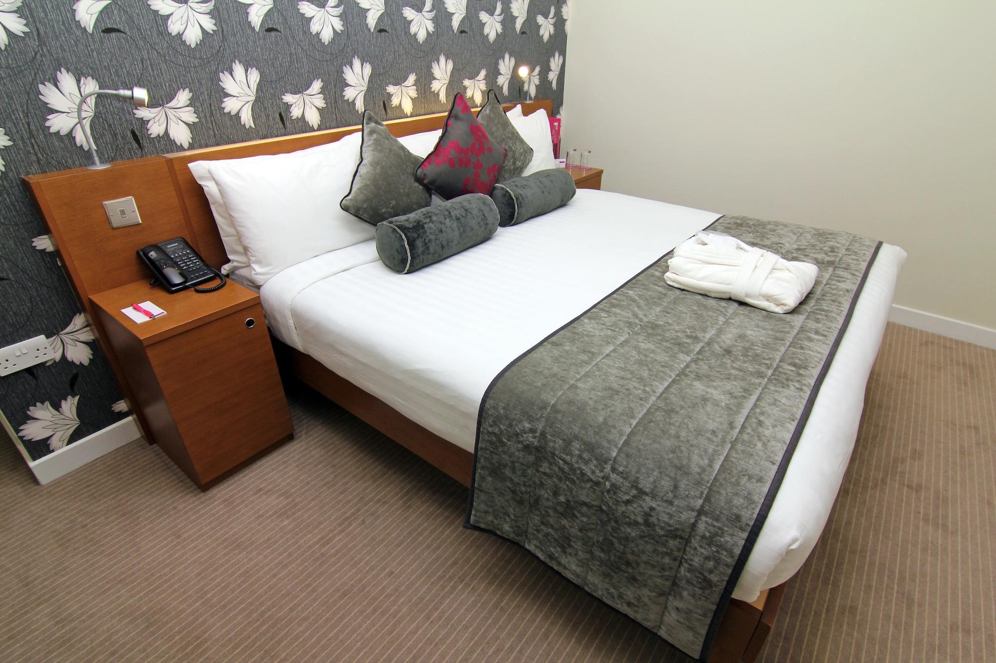 The Memoir Club, Formerly Ambassador Bloomsbury Hotel 4*