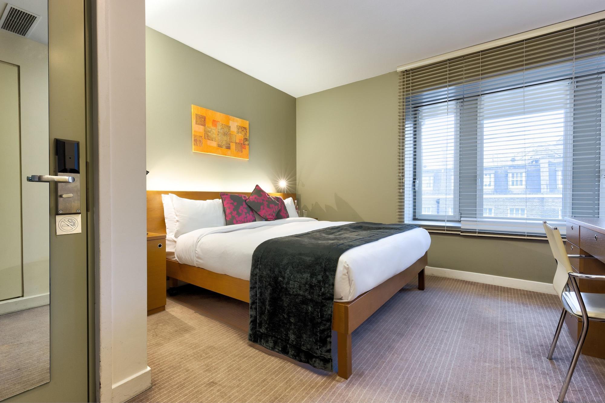 The Memoir Club, Formerly Ambassador Bloomsbury Hotel 4*