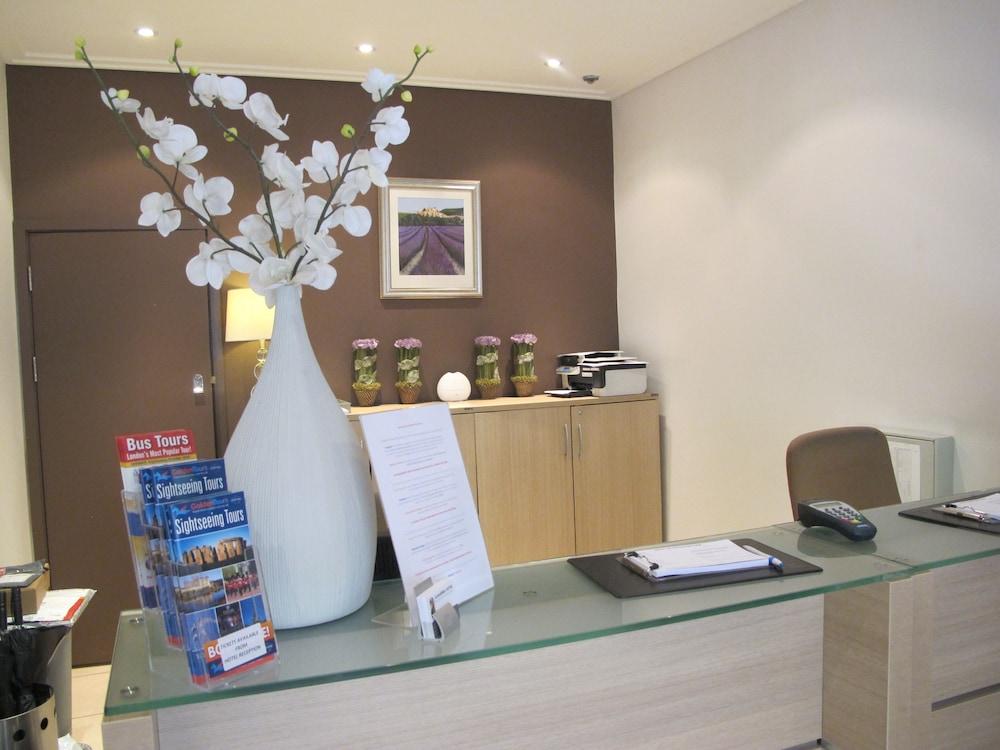 Alhambra Hotell