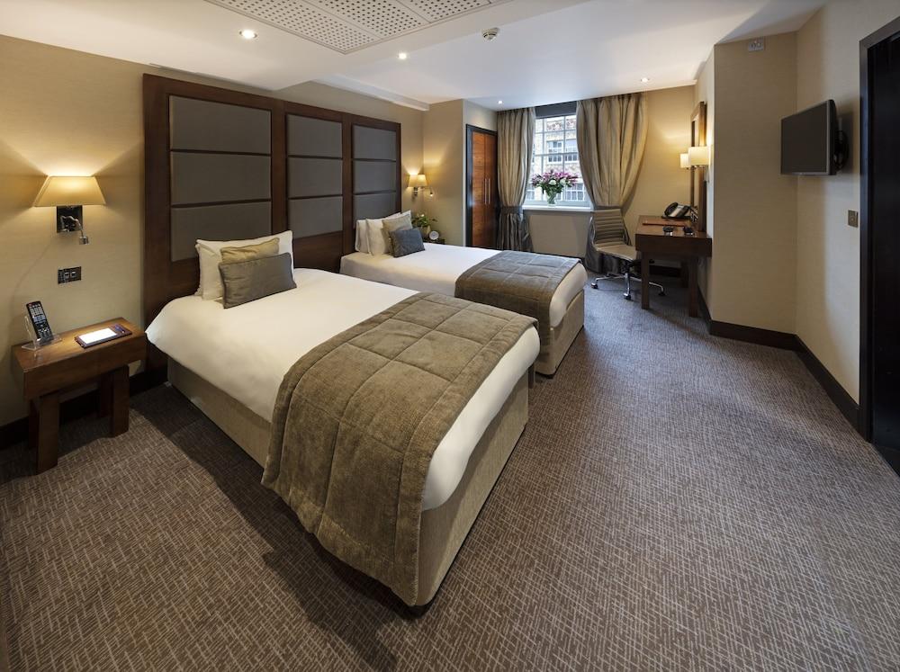 Hotel Wellington By Blue Orchid 4*