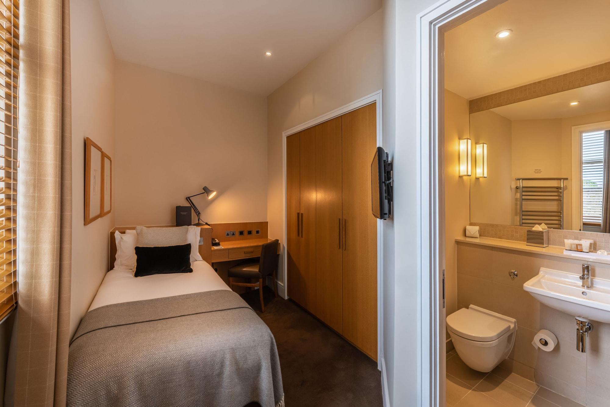 The Resident Kensington Hotel 4*