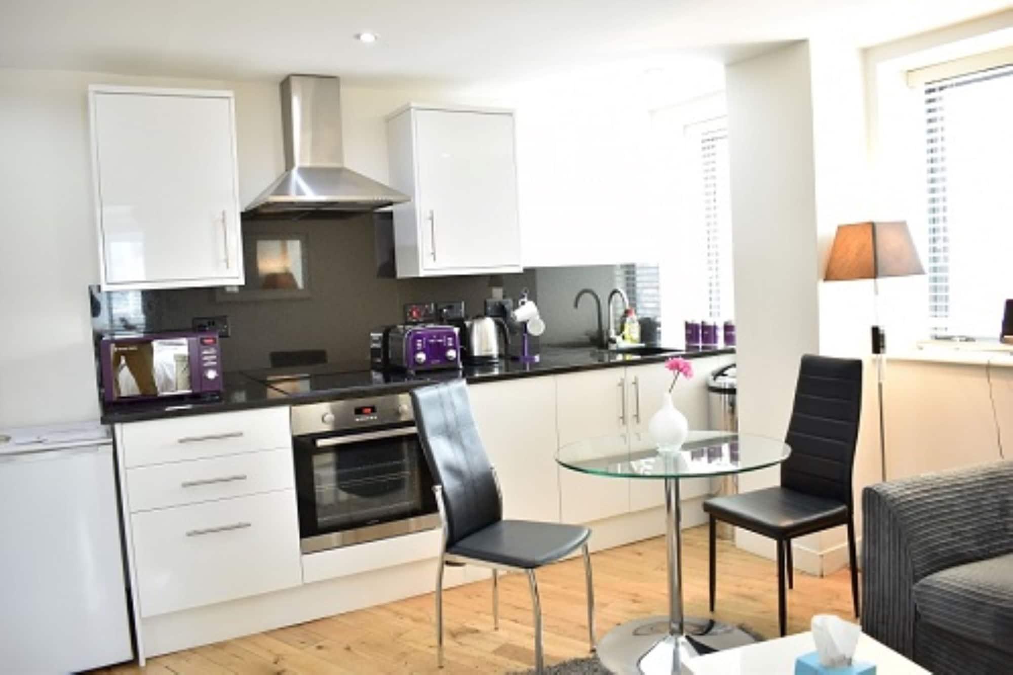 Lr - Battersea Park Apartment