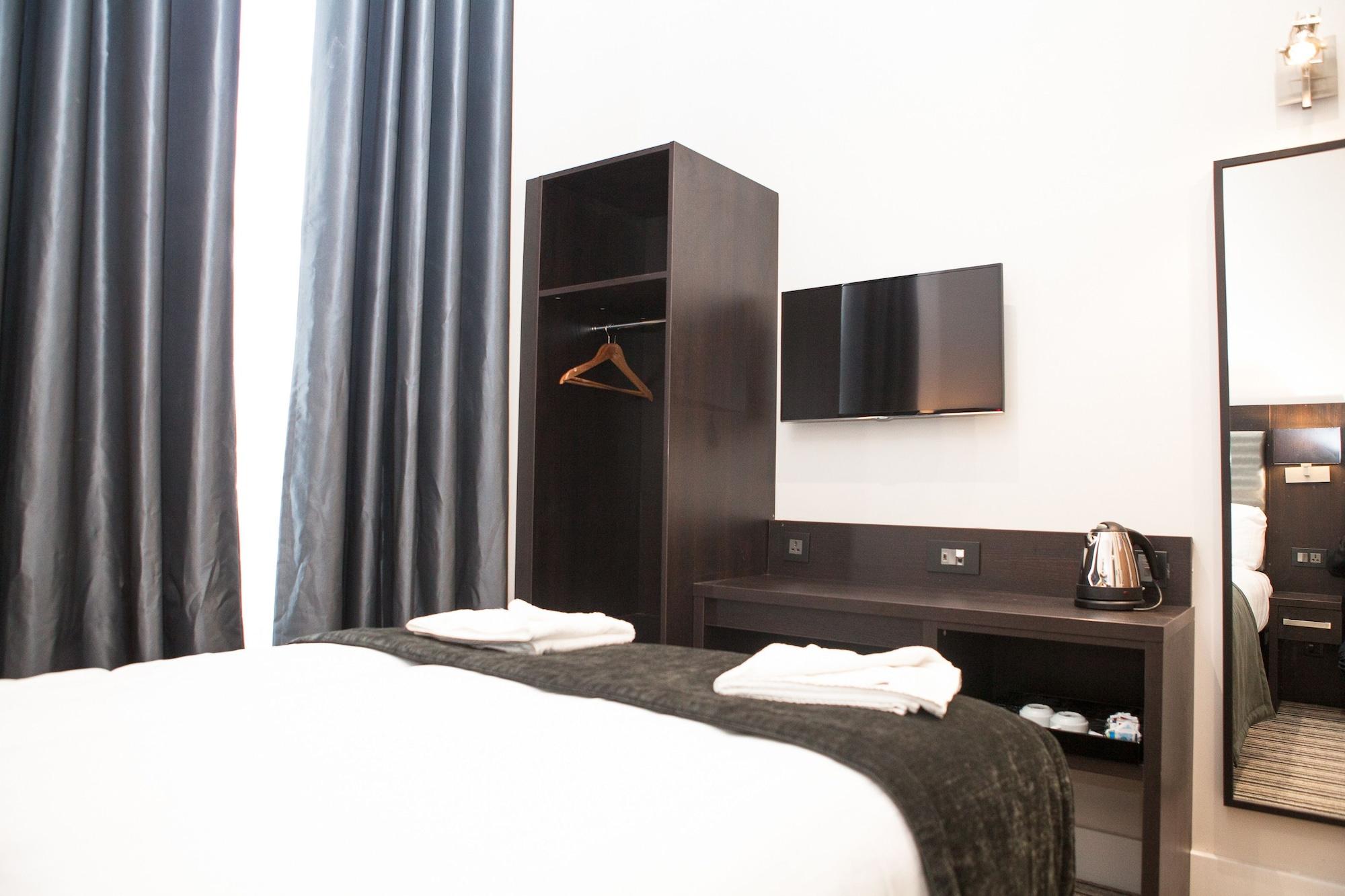 Hotel The Tudor 3*