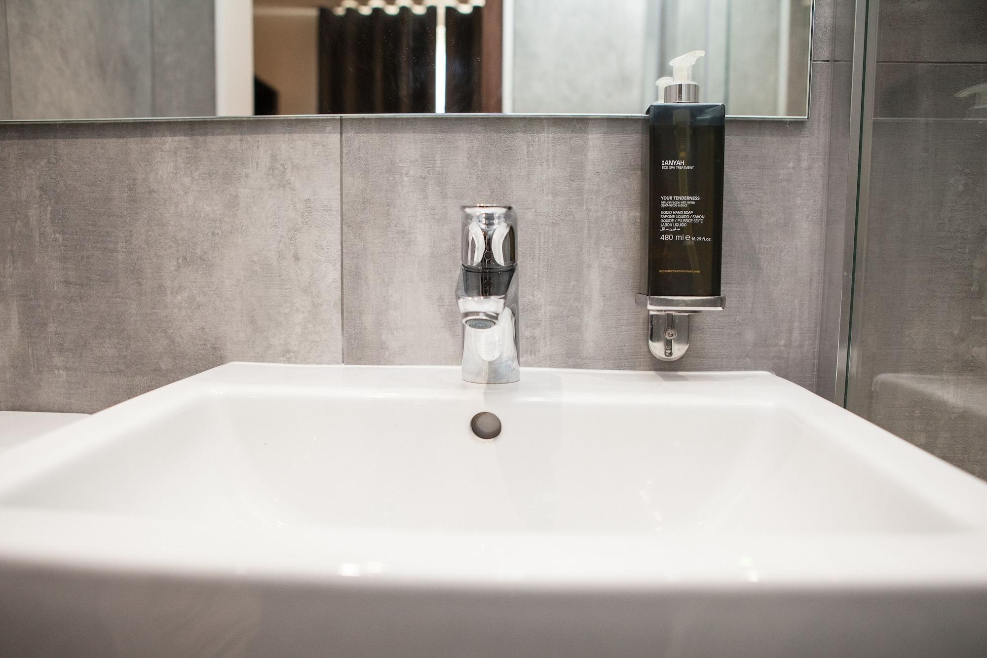 Hotel The Tudor 3*
