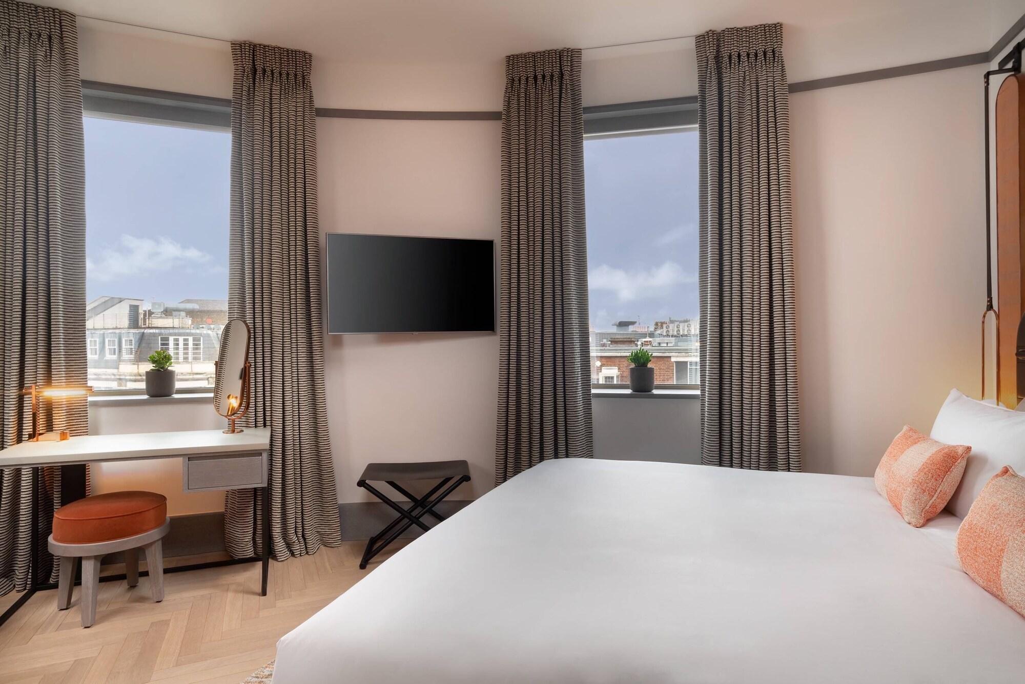 Hart Shoreditch London, Curio Collection By Hilton Hotell