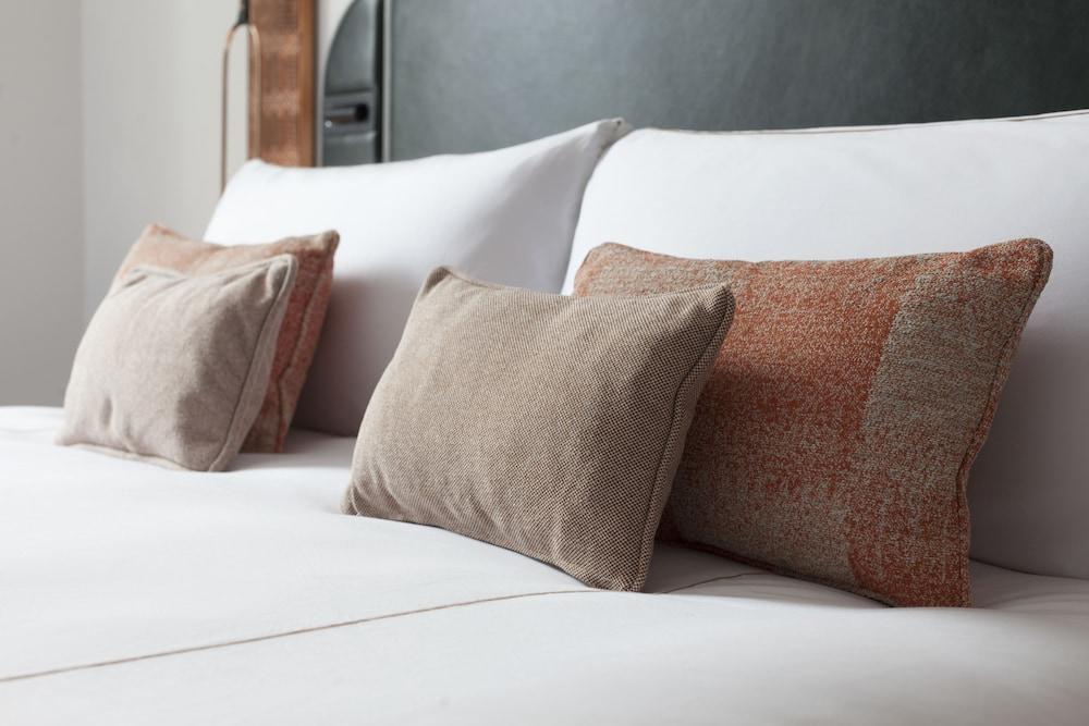Hart Shoreditch London, Curio Collection By Hilton Hotell London