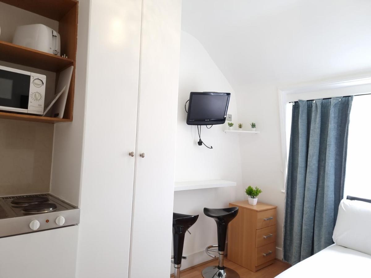 F21-4th Floor Studio For 2 Near Paddington Apartment