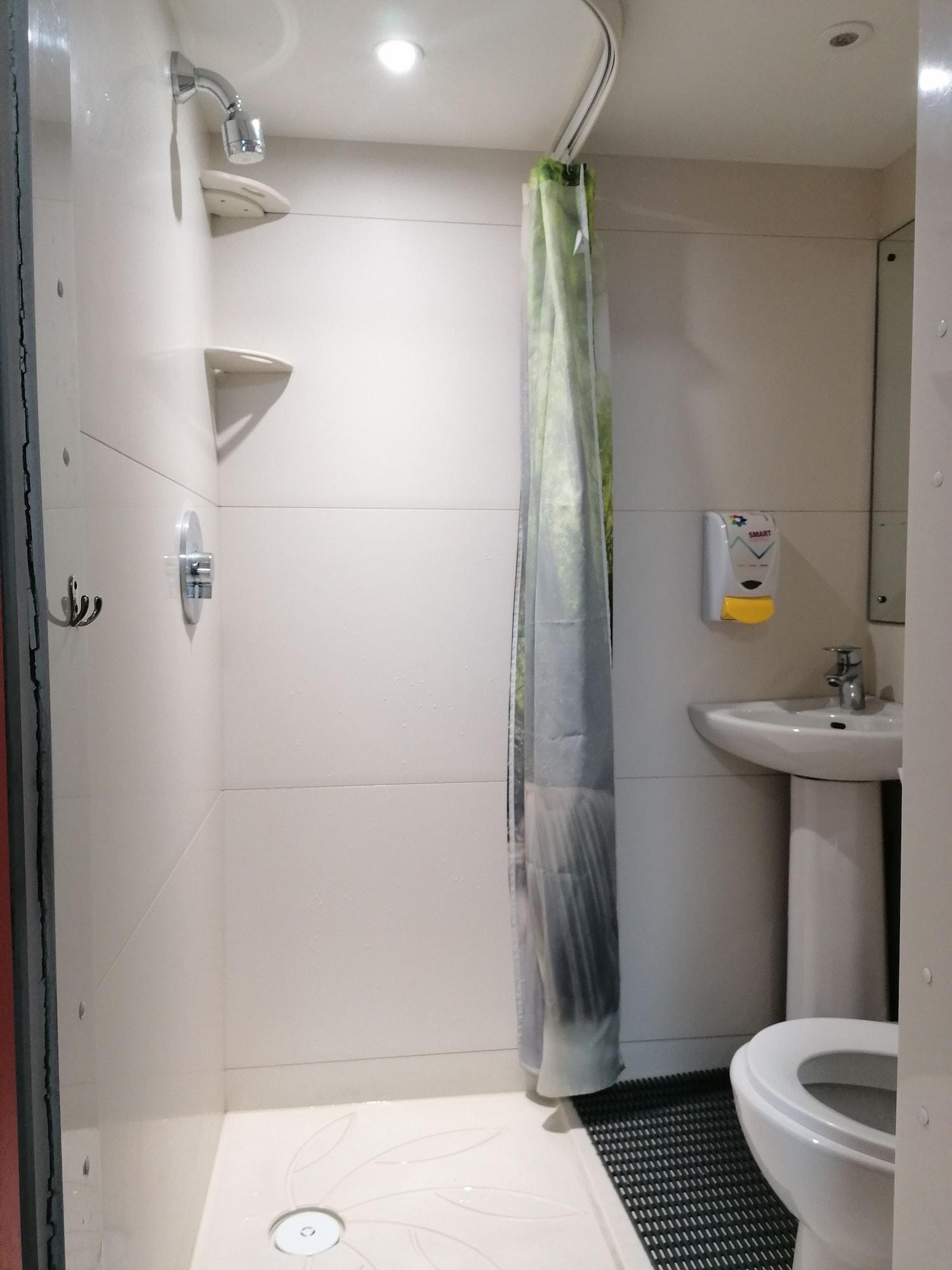 Hotell Craven Gardens 3*