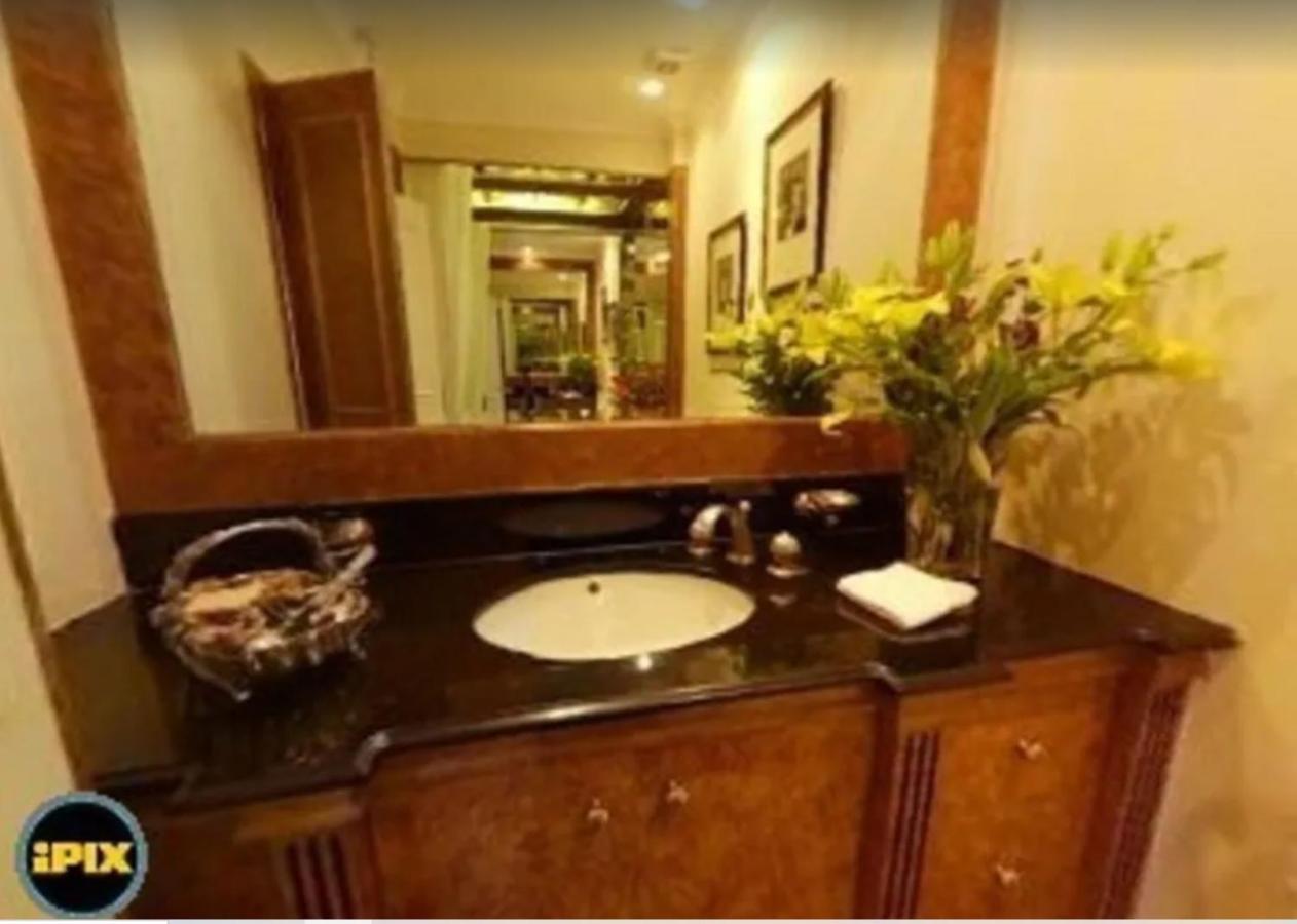 Knightsbridge Early Am Check-in Often Possible -next2 Harrods 3 Bedrooms-2baths London