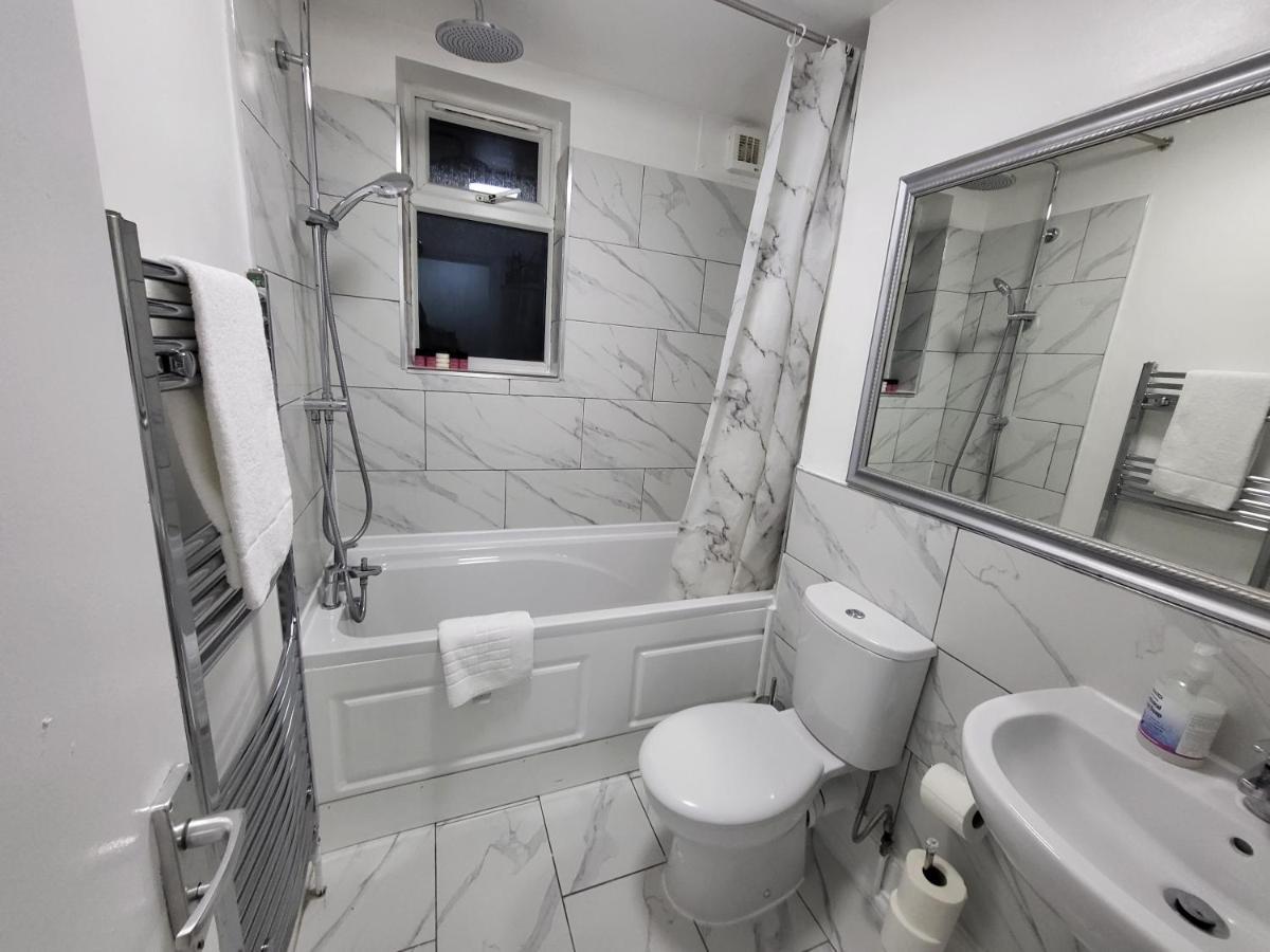 Modern Apartment, Woolwich