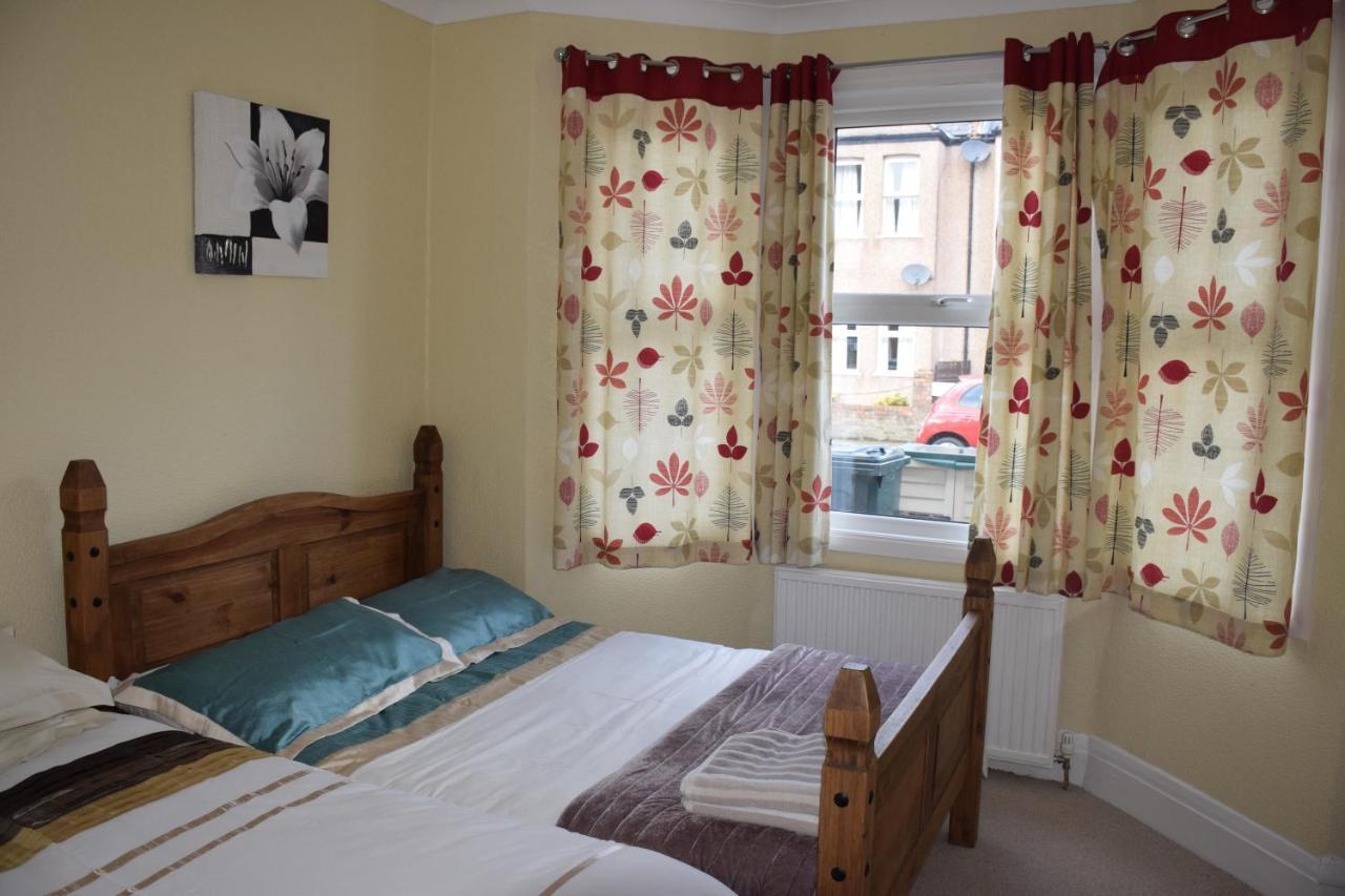 Appartamento 4 Bedroom & 2 Bedroom Londra